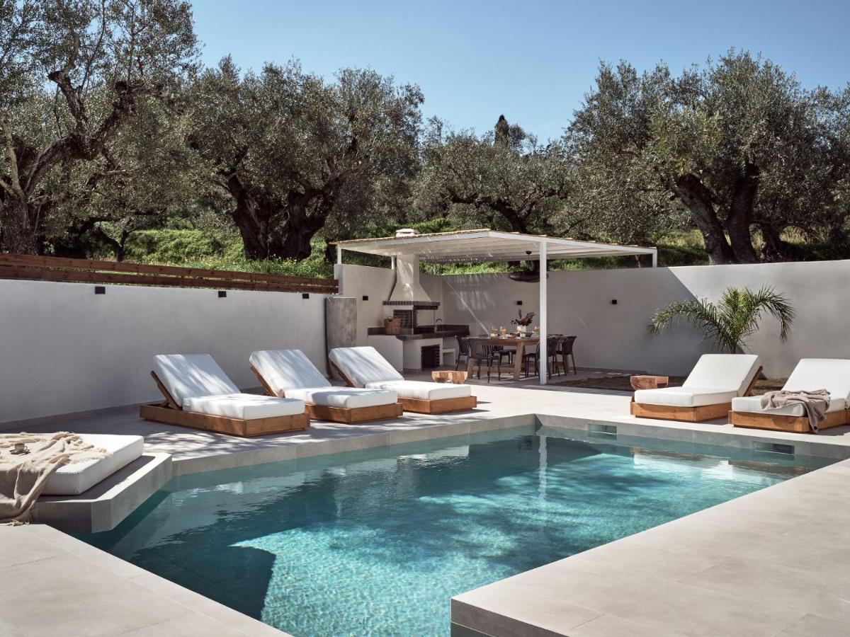 Estelle Villa, A Flamboyant Escape With Pool, By Thinkvilla Romíri Kültér fotó