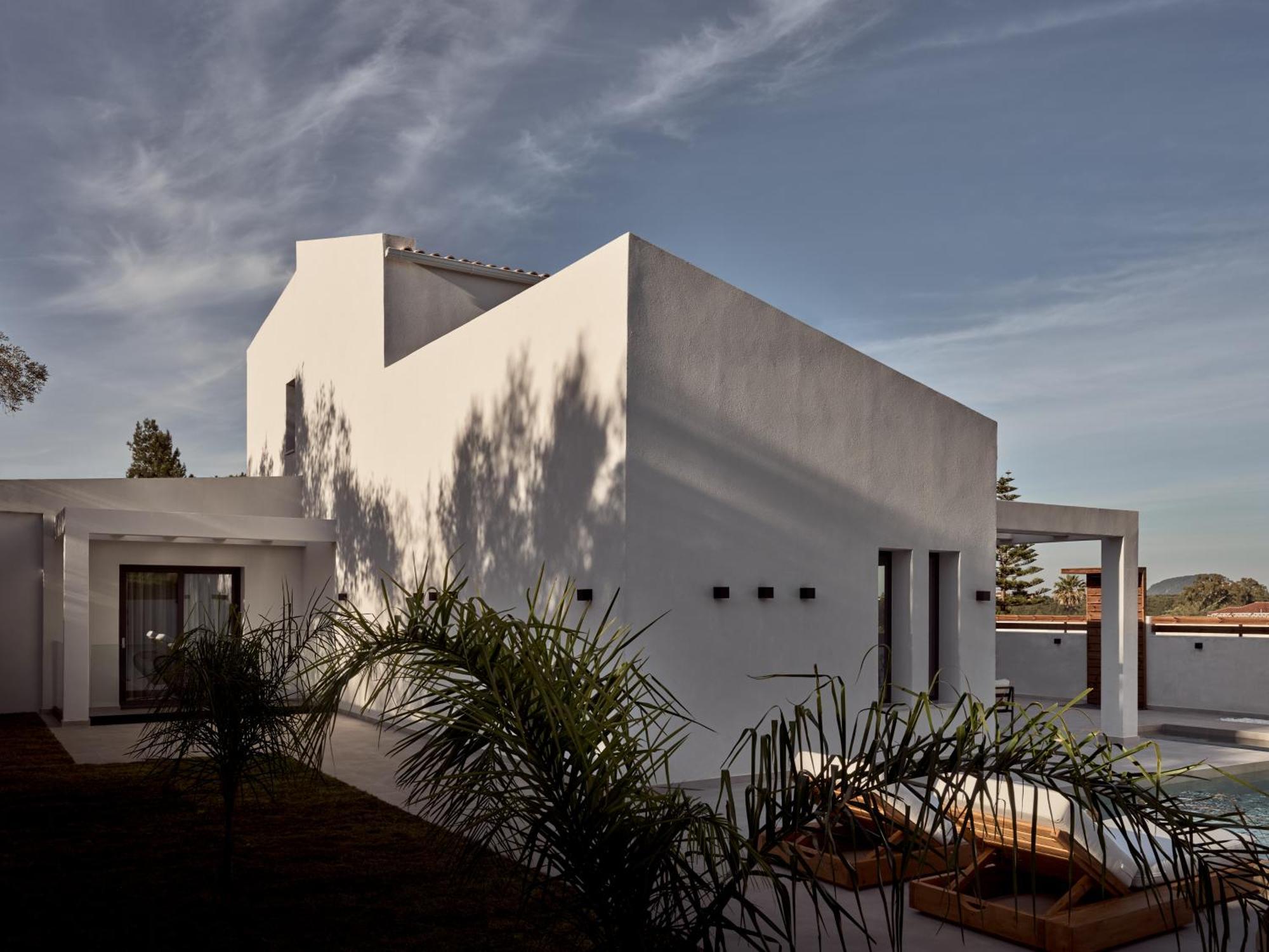Estelle Villa, A Flamboyant Escape With Pool, By Thinkvilla Romíri Kültér fotó