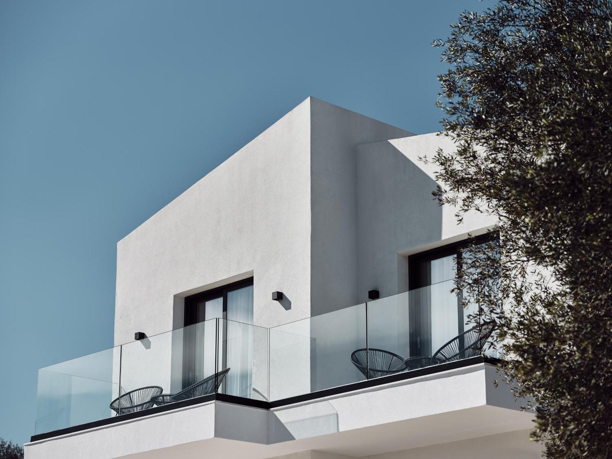Estelle Villa, A Flamboyant Escape With Pool, By Thinkvilla Romíri Kültér fotó